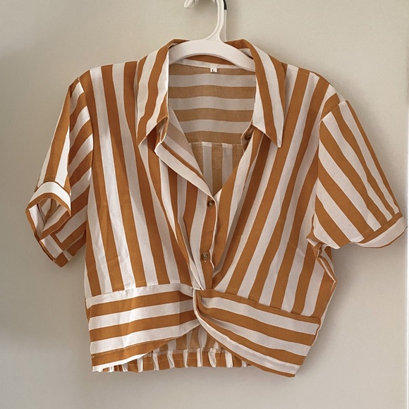 Tops - Retro 70s striped crop top blouse large